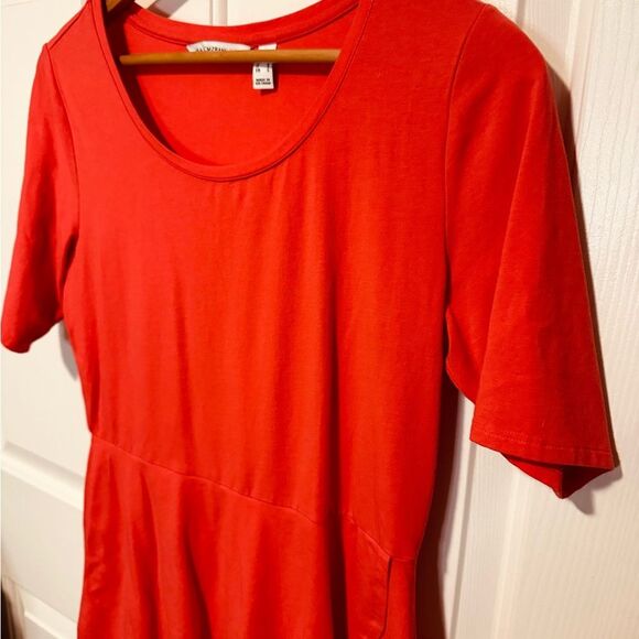 Isaac Mizrahi Red Peplum Short Sleeve Top - Picture 4 of 9